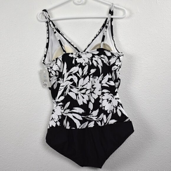 Croft & Barrow One Piece Tummy Control Swim Suit New with Tags Size 20 - Picture 3 of 5